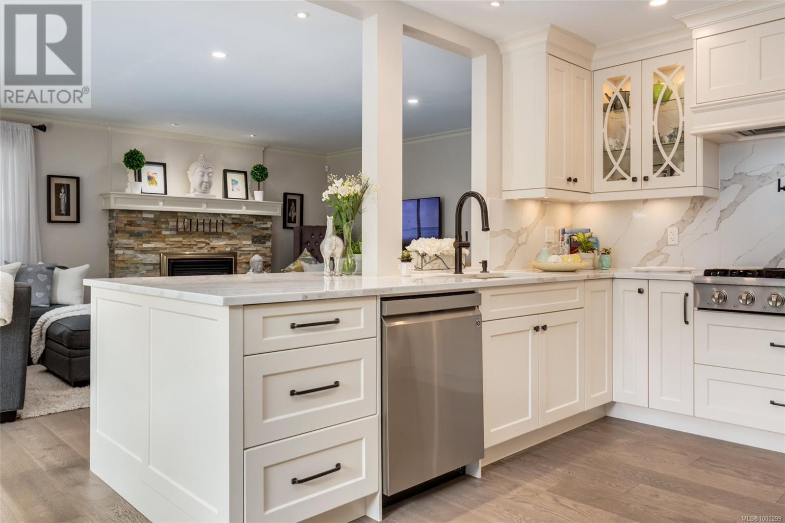 Photo 9 of 221 Blairgowrie Pl, Nanaimo BC