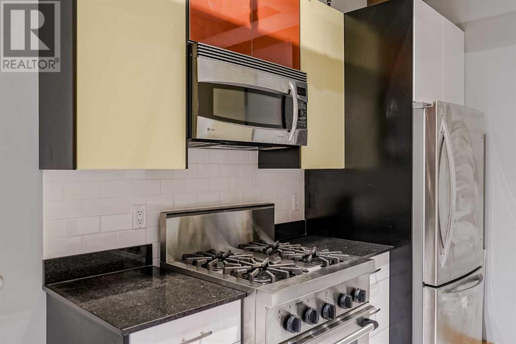Single Family House Loft for Sale in    Avenue SW Beltline Calgary 