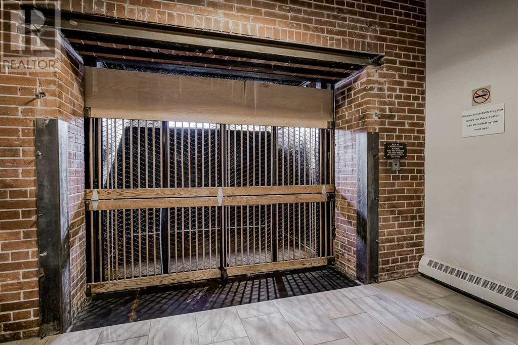 Single Family House Loft for Sale in    Avenue SW Beltline Calgary 