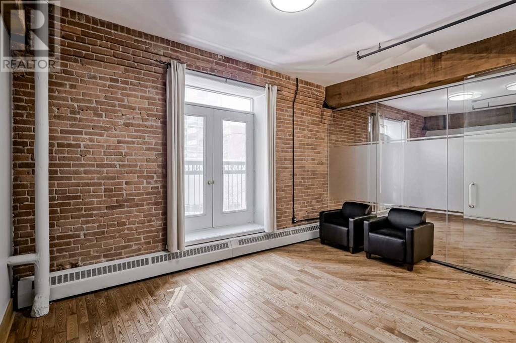 Single Family House Loft for Sale in    Avenue SW Beltline Calgary 