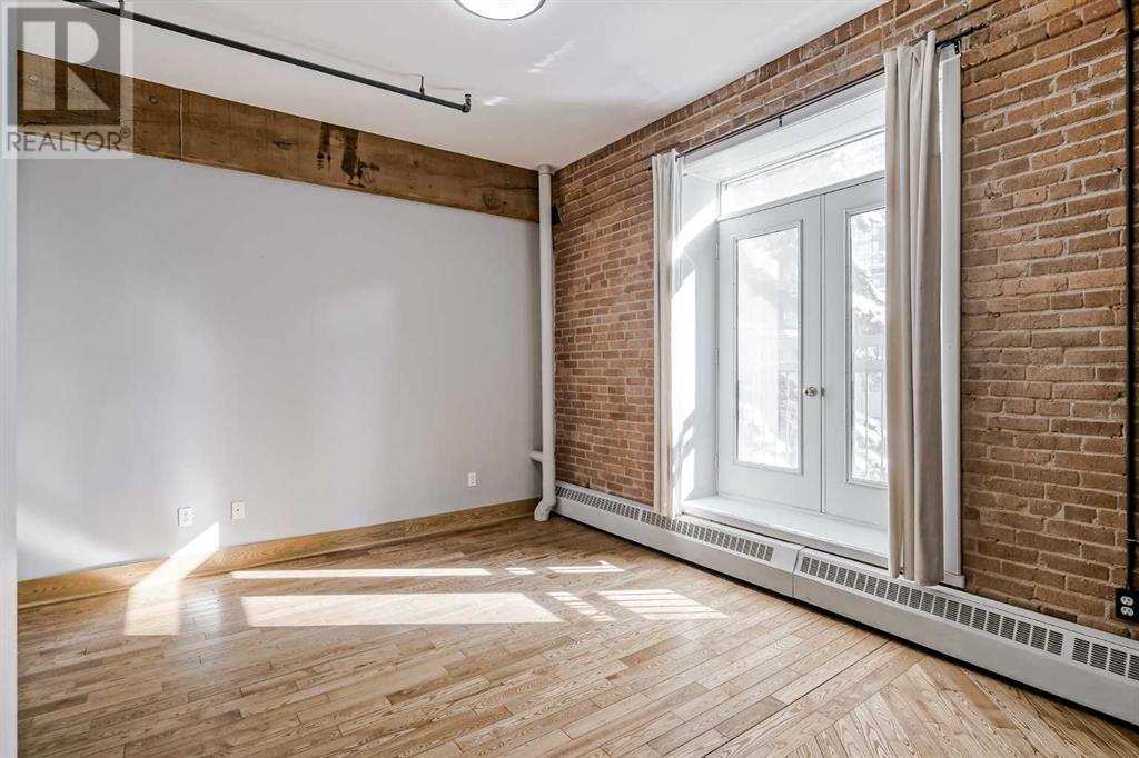 Single Family House Loft for Sale in    Avenue SW Beltline Calgary 
