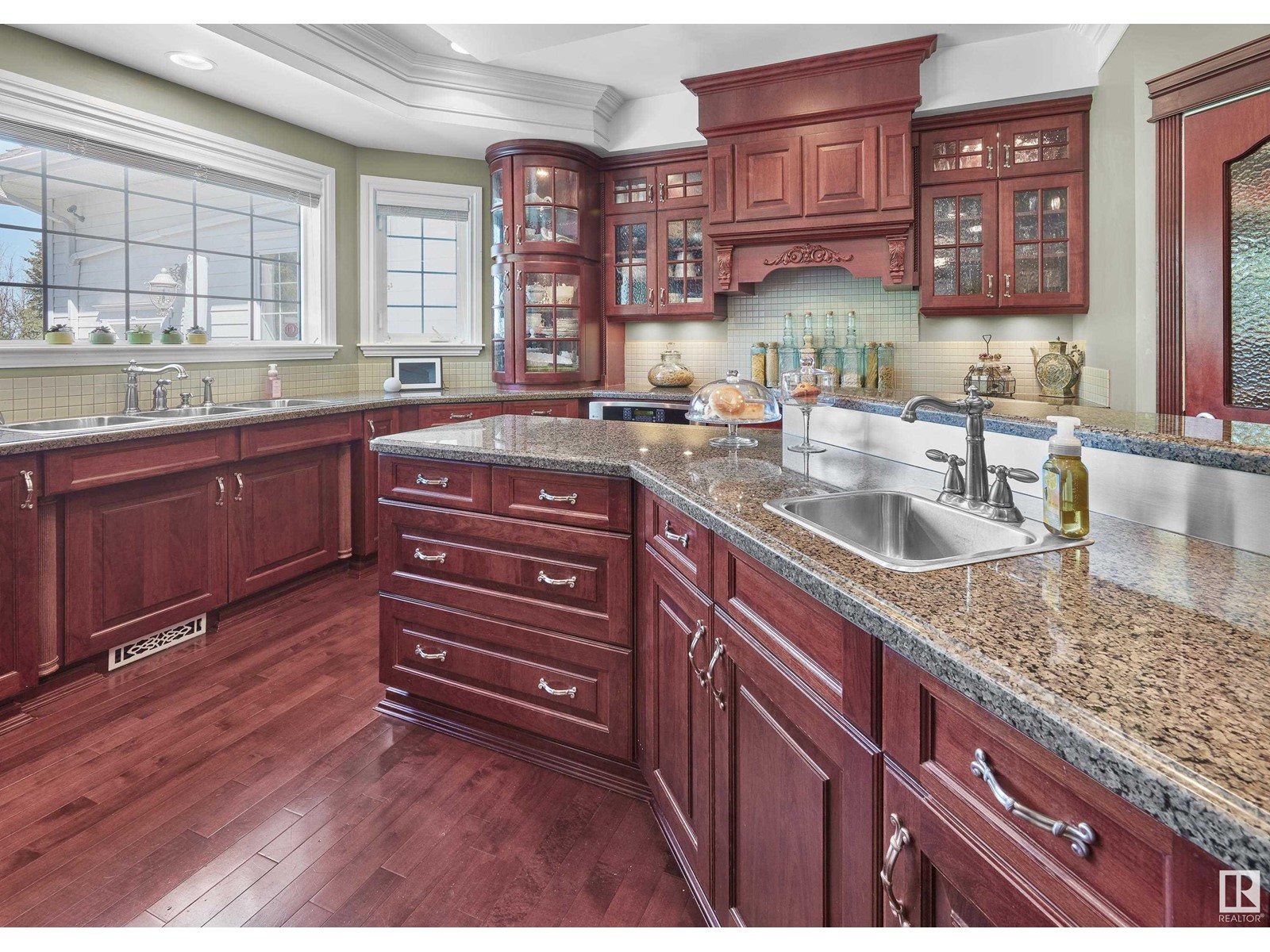 55 22459 TOWNSHIP ROAD 530, Rural Strathcona County