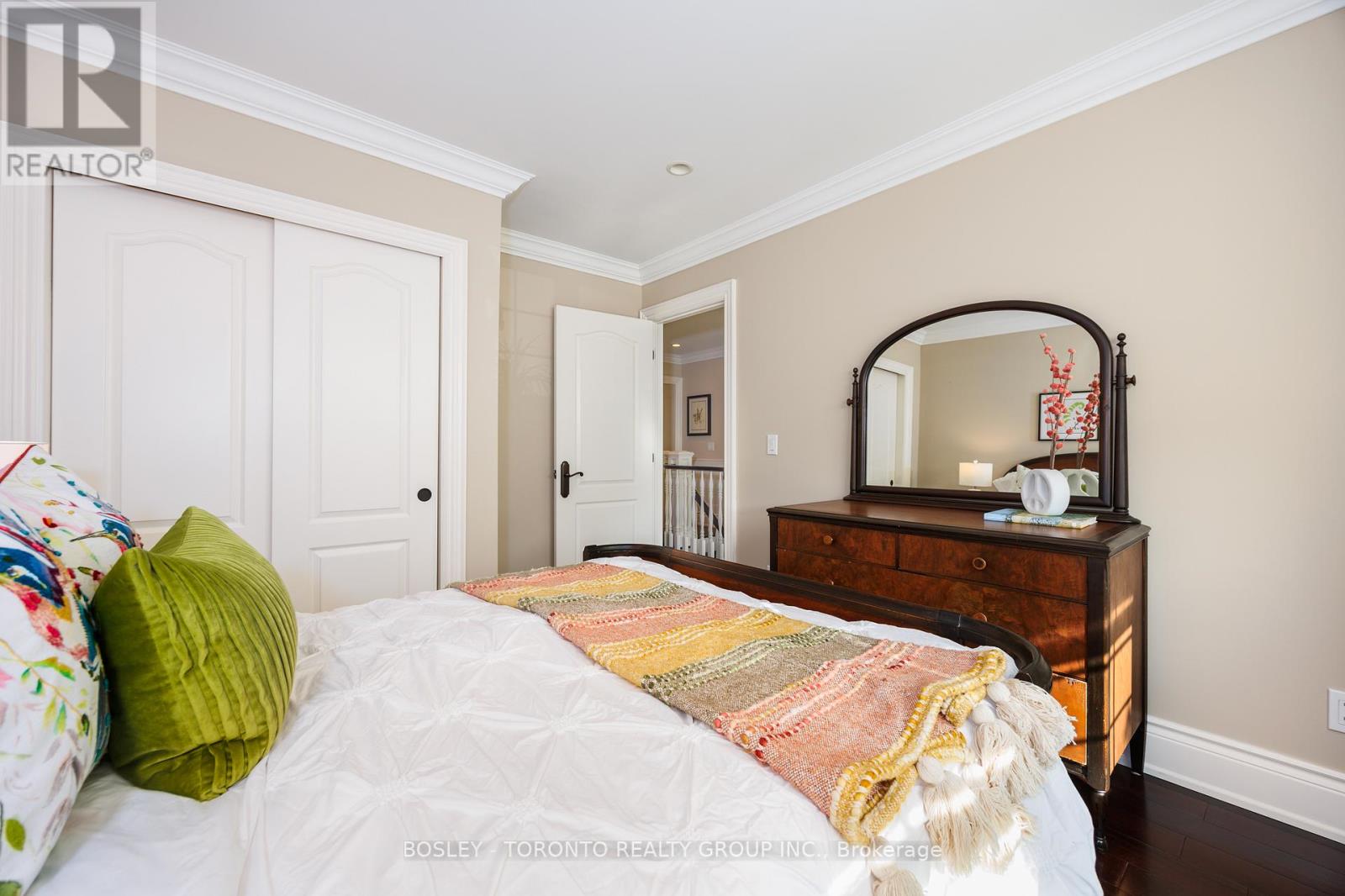 Photo 38 of 31 Red Deer Avenue, Toronto ON