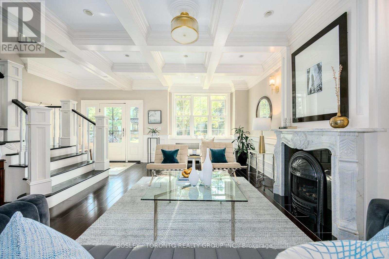 Photo 23 of 31 Red Deer Avenue, Toronto ON
