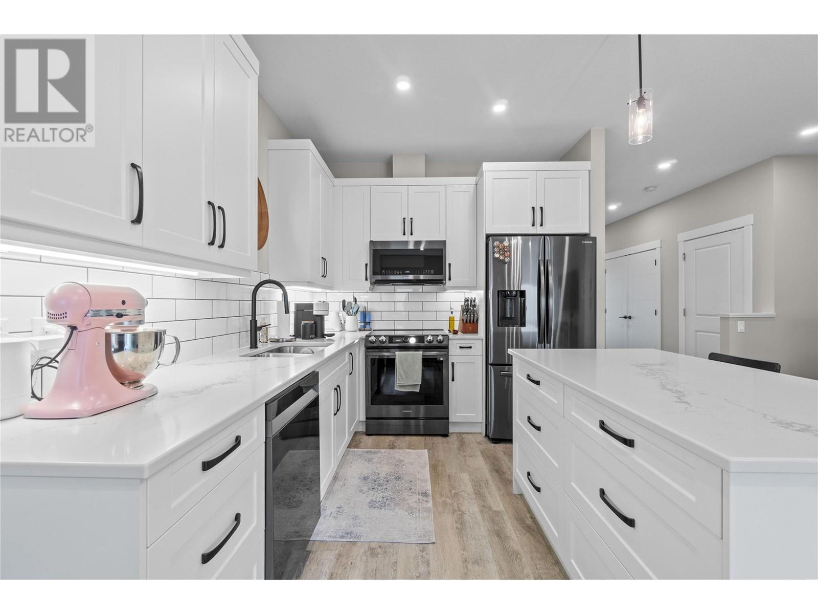 Photo 6 of 2810 15 Avenue Ne Unit 28, Salmon Arm BC