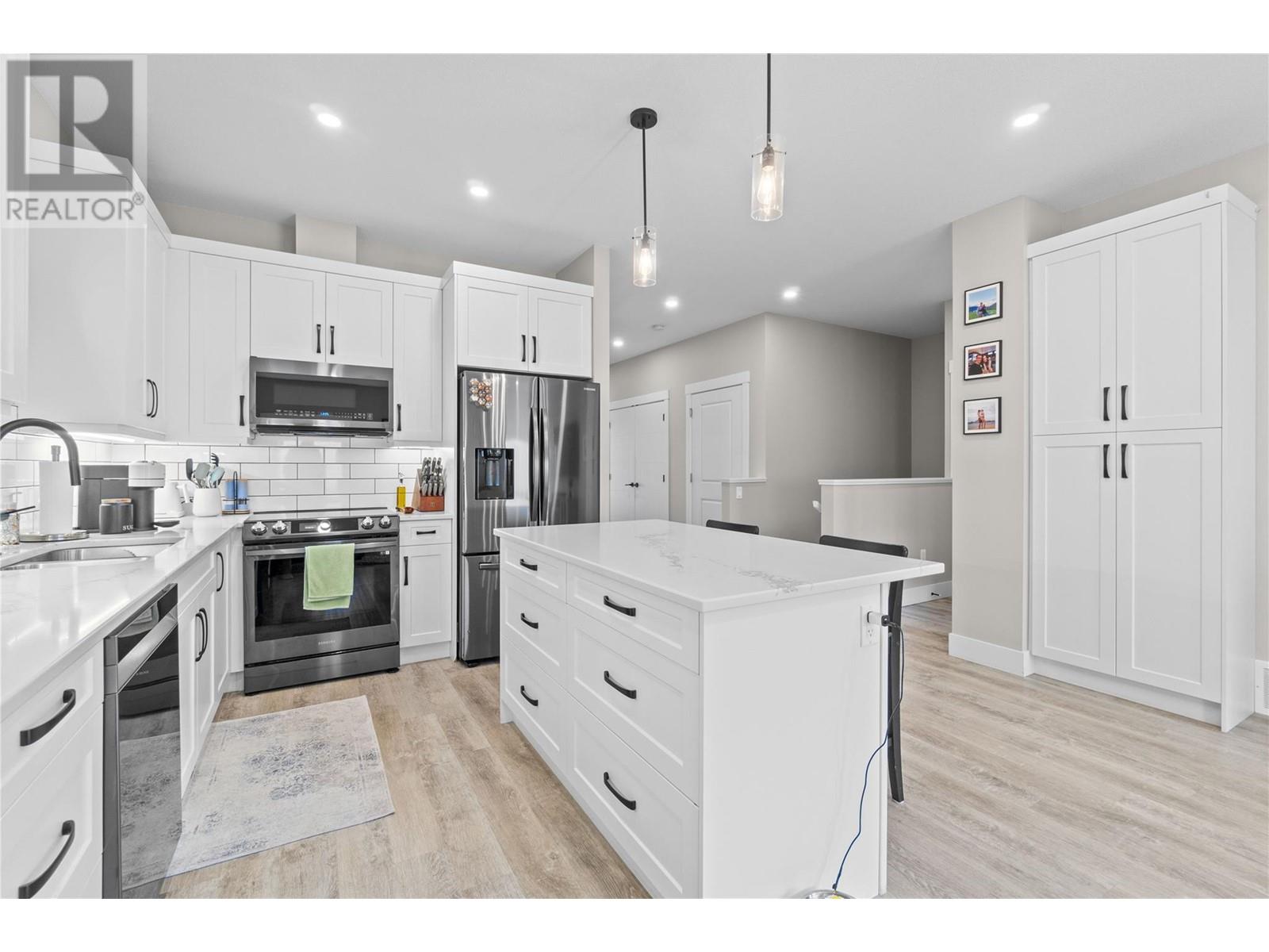 Photo 5 of 2810 15 Avenue Ne Unit 28, Salmon Arm BC