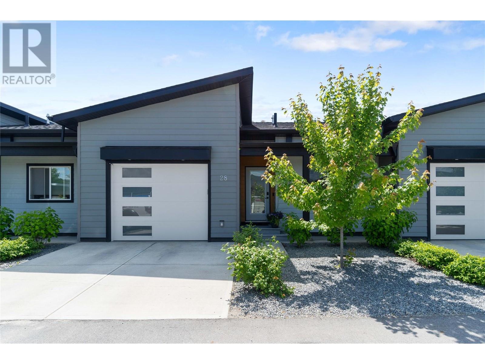 Photo 1 of 2810 15 Avenue Ne Unit 28, Salmon Arm BC