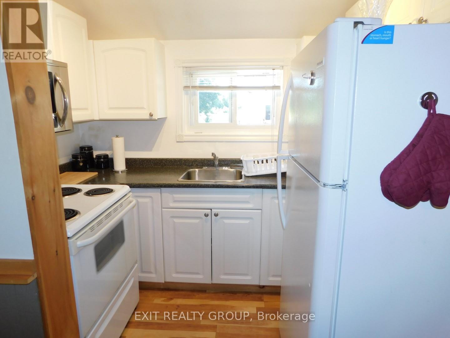 Photo 12 of 141 Stoco Road, Tweed ON