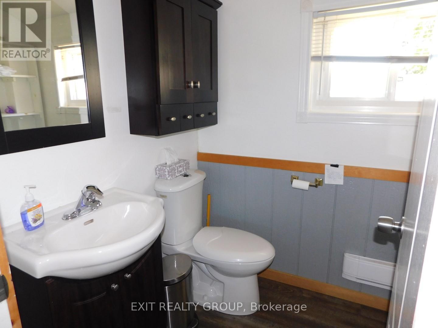 Photo 14 of 141 Stoco Road, Tweed ON