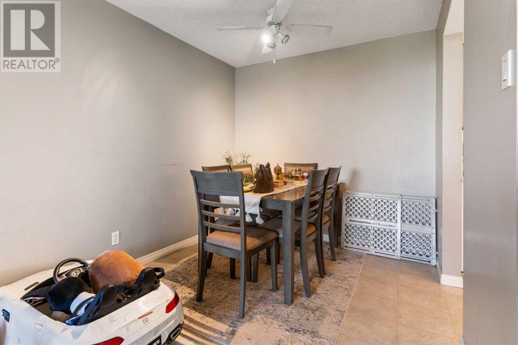 Single Family House for Sale in   Mchugh Court NE Mayland Heights Calgary 