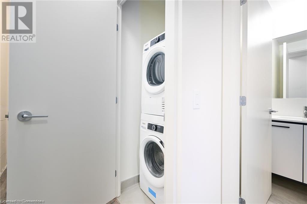 Photo 5 of 385 Winston Road Unit 901, Grimsby ON