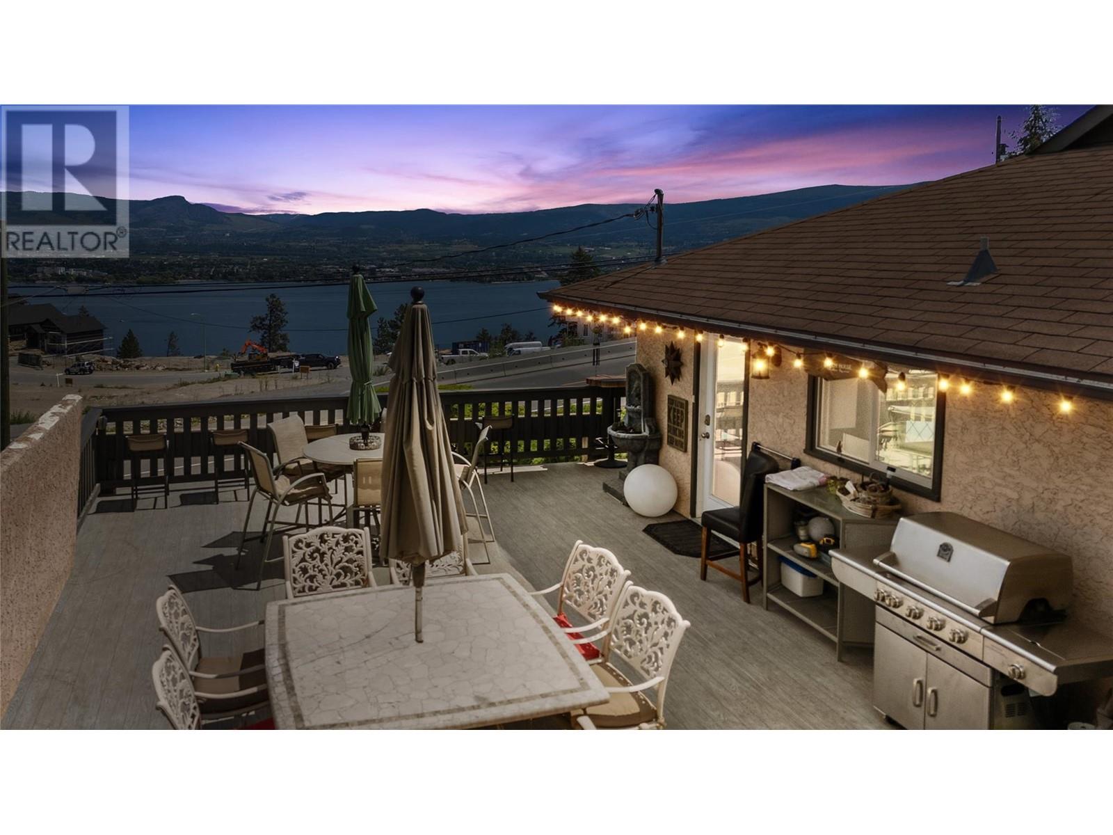  2370 Thacker Drive, West Kelowna