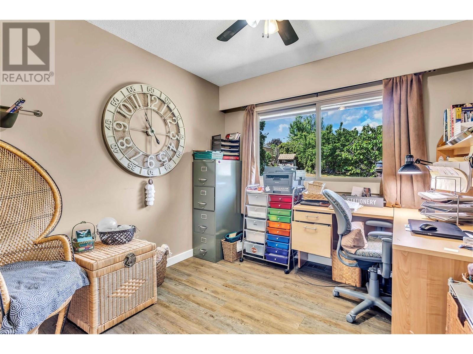  2370 Thacker Drive, West Kelowna