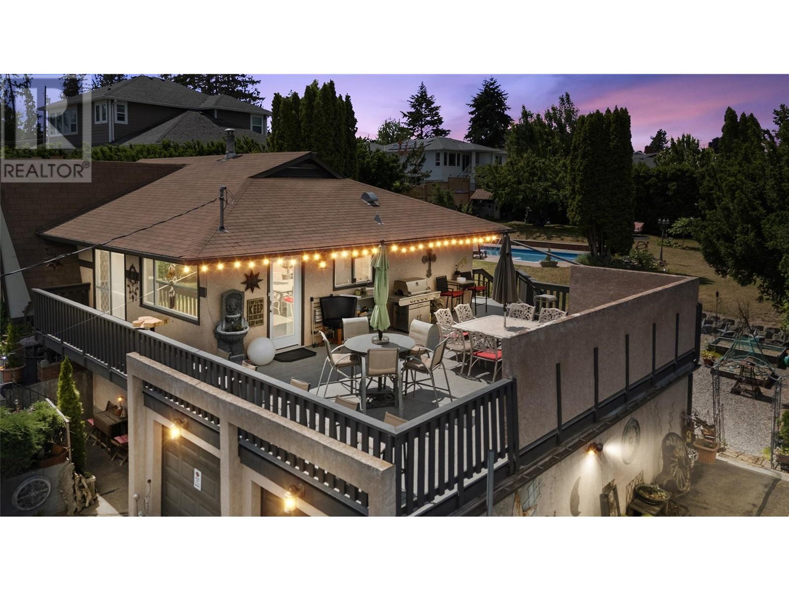  2370 Thacker Drive, West Kelowna