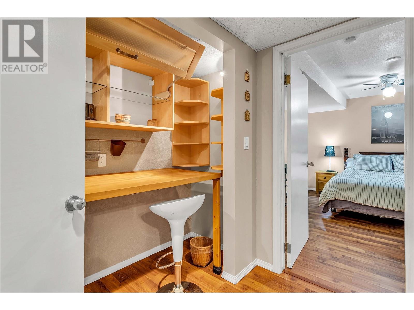 2370 Thacker Drive, West Kelowna