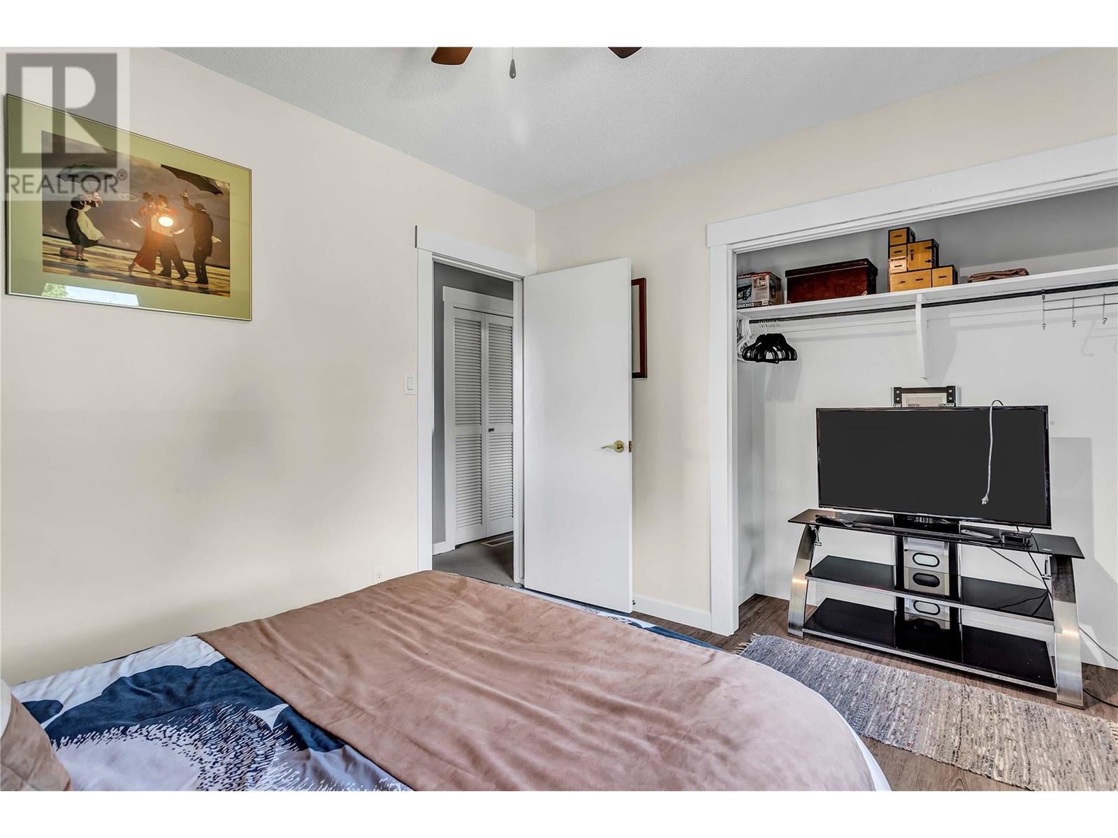  2370 Thacker Drive, West Kelowna