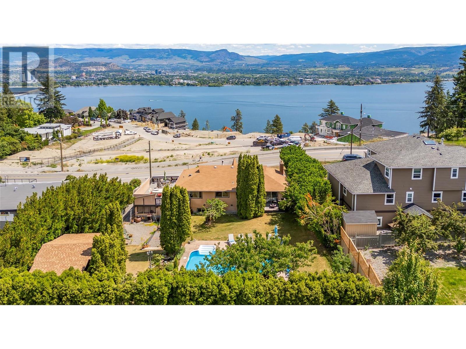  2370 Thacker Drive, West Kelowna