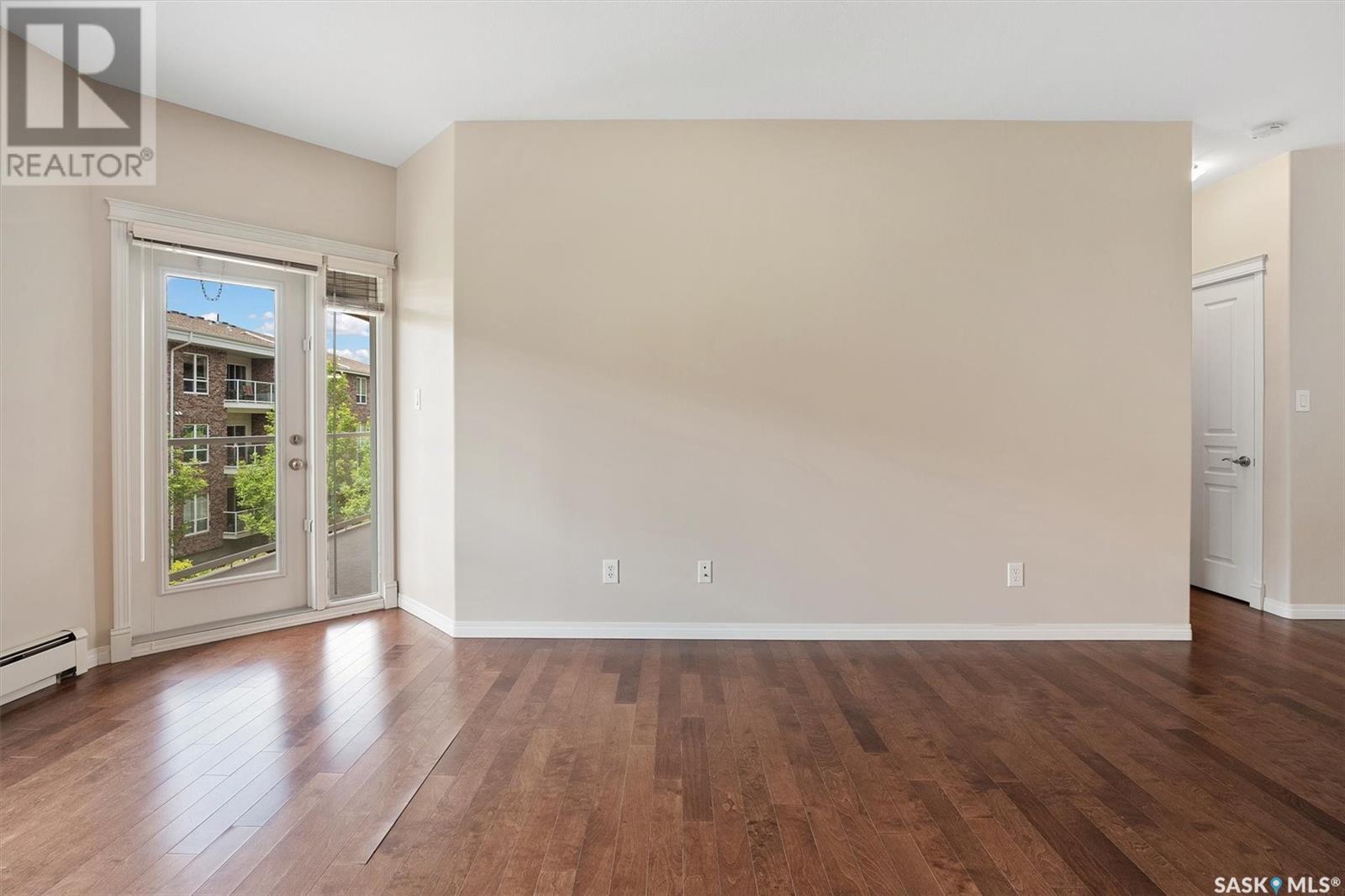 Single Family House Low rise for Sale in   Heritage VIEW Saskatoon 