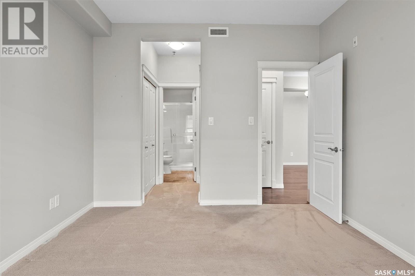 Single Family House Low rise for Sale in   Heritage VIEW Saskatoon 