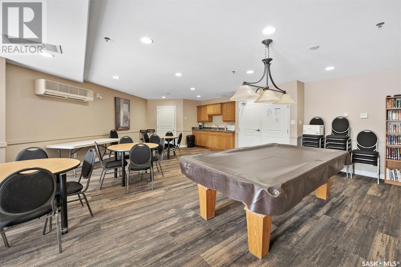 Single Family House Low rise for Sale in   Heritage VIEW Saskatoon 