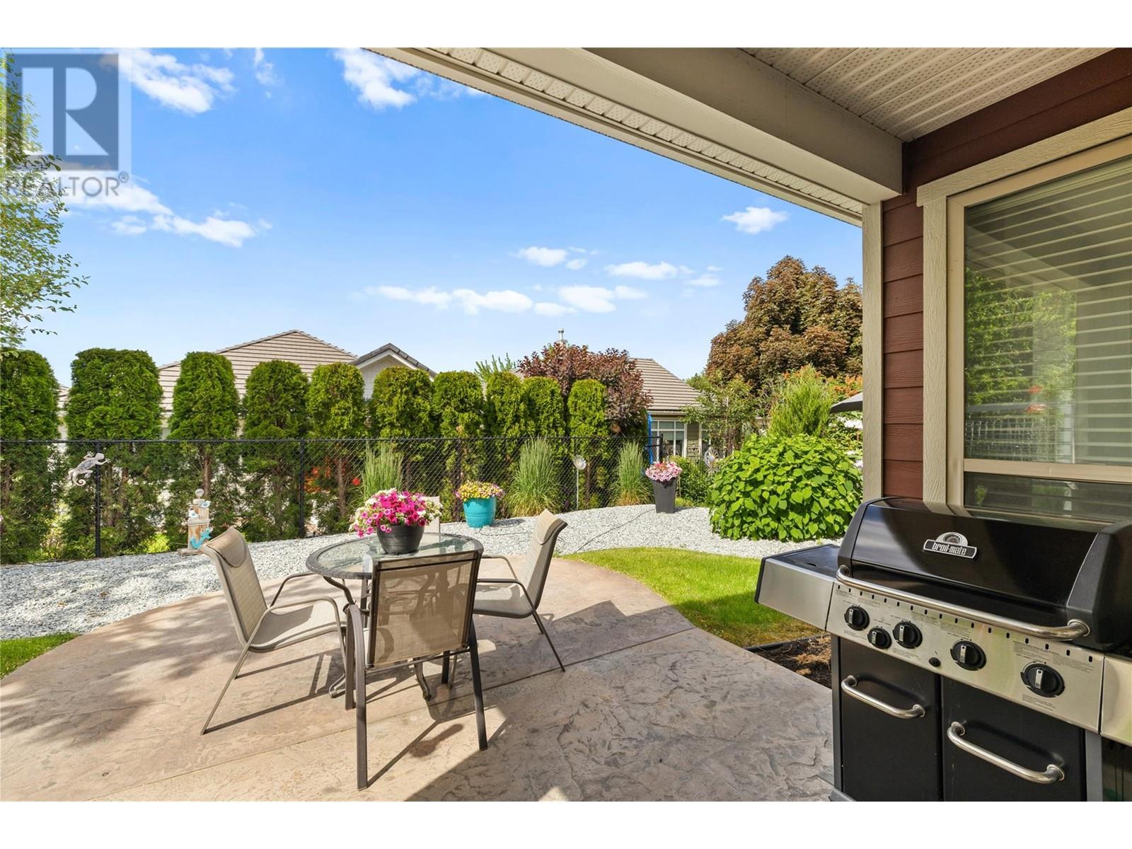 154 4450 Gordon Drive, Kelowna