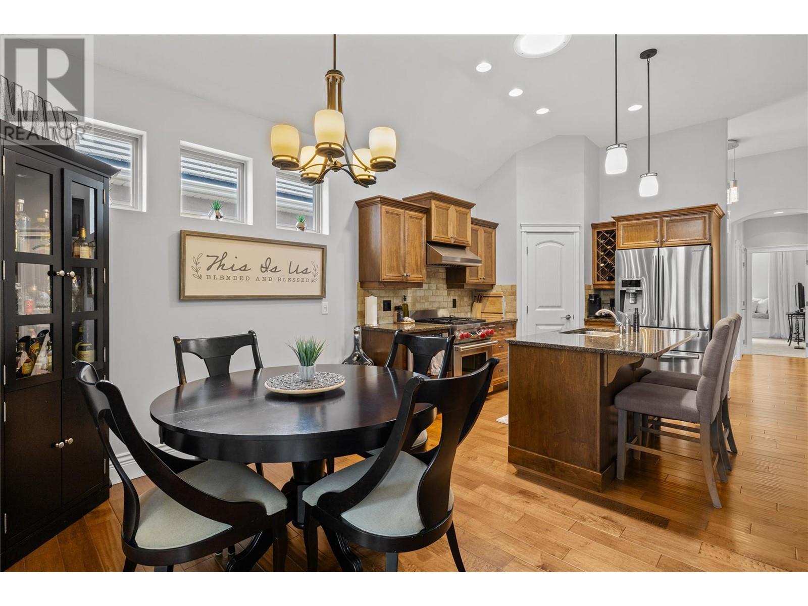 154 4450 Gordon Drive, Kelowna