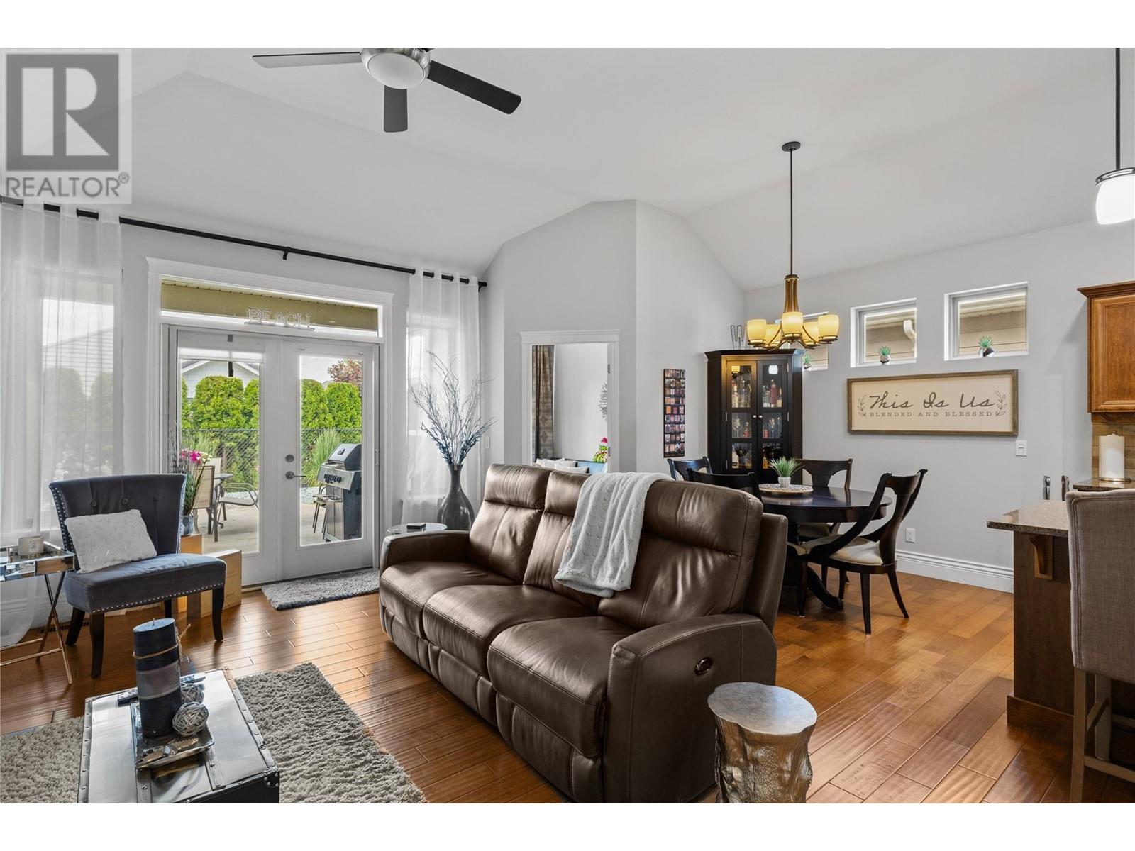 154 4450 Gordon Drive, Kelowna