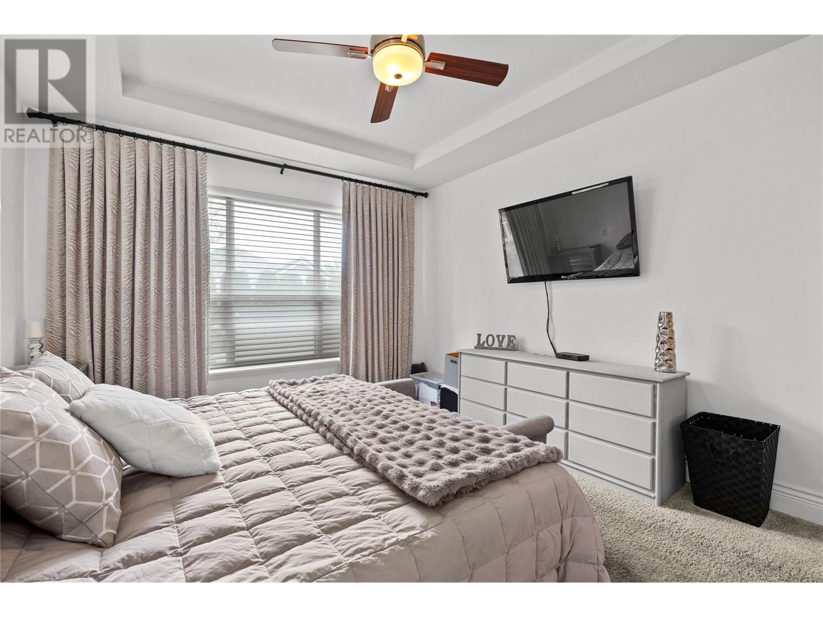 154 4450 Gordon Drive, Kelowna