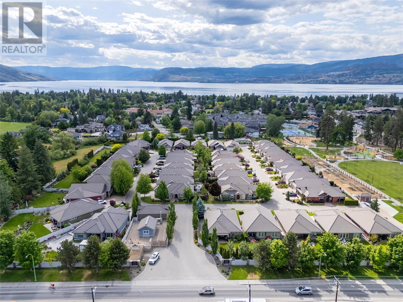 154 4450 Gordon Drive, Kelowna