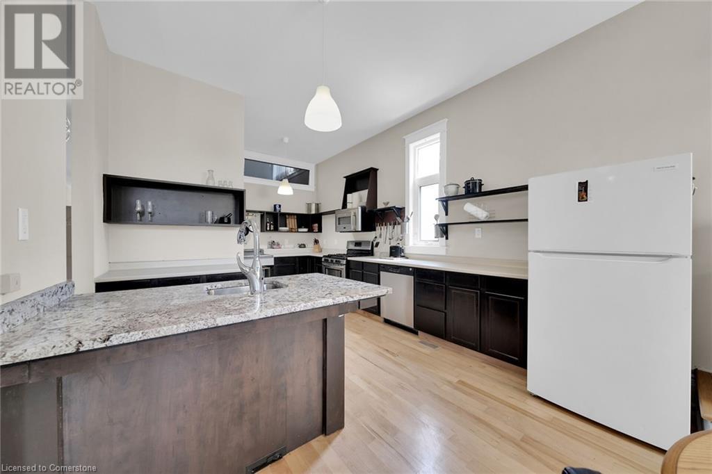 Photo 26 of 550 Beach Boulevard, Hamilton ON