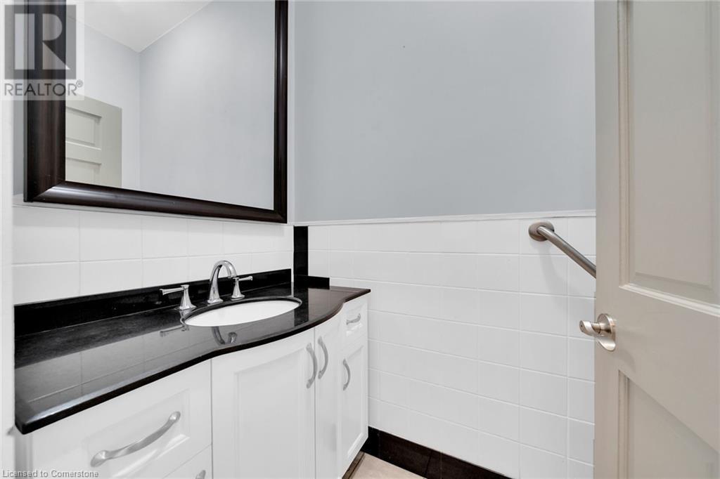 Photo 41 of 550 Beach Boulevard, Hamilton ON