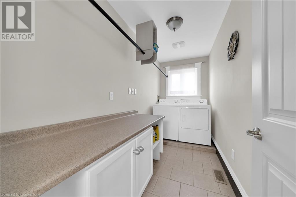 Photo 35 of 550 Beach Boulevard, Hamilton ON