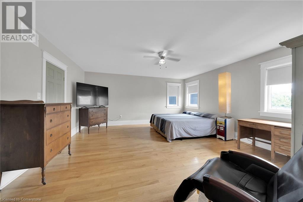 Photo 34 of 550 Beach Boulevard, Hamilton ON