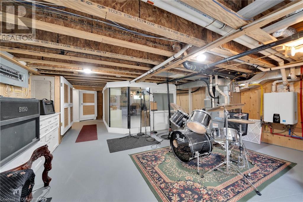 Photo 18 of 550 Beach Boulevard, Hamilton ON