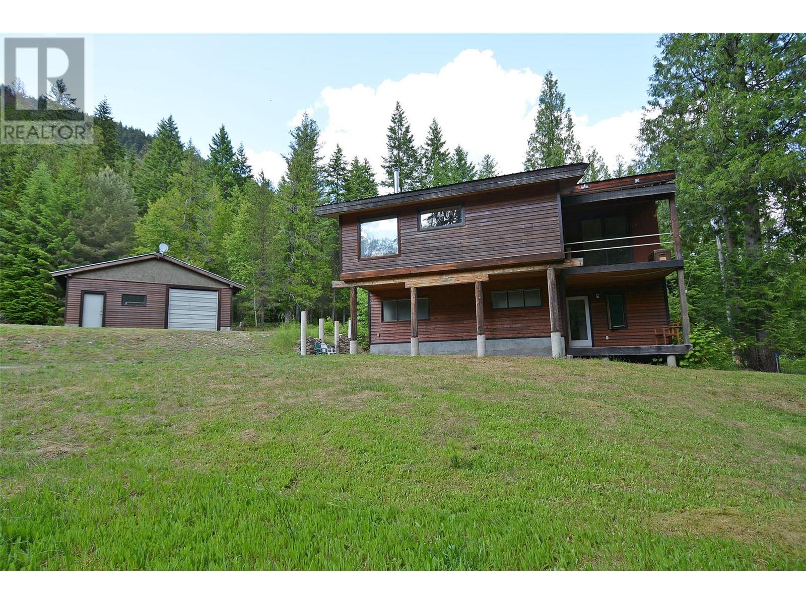 Photo 41 of 4911 Slocan River Road, Nelson BC