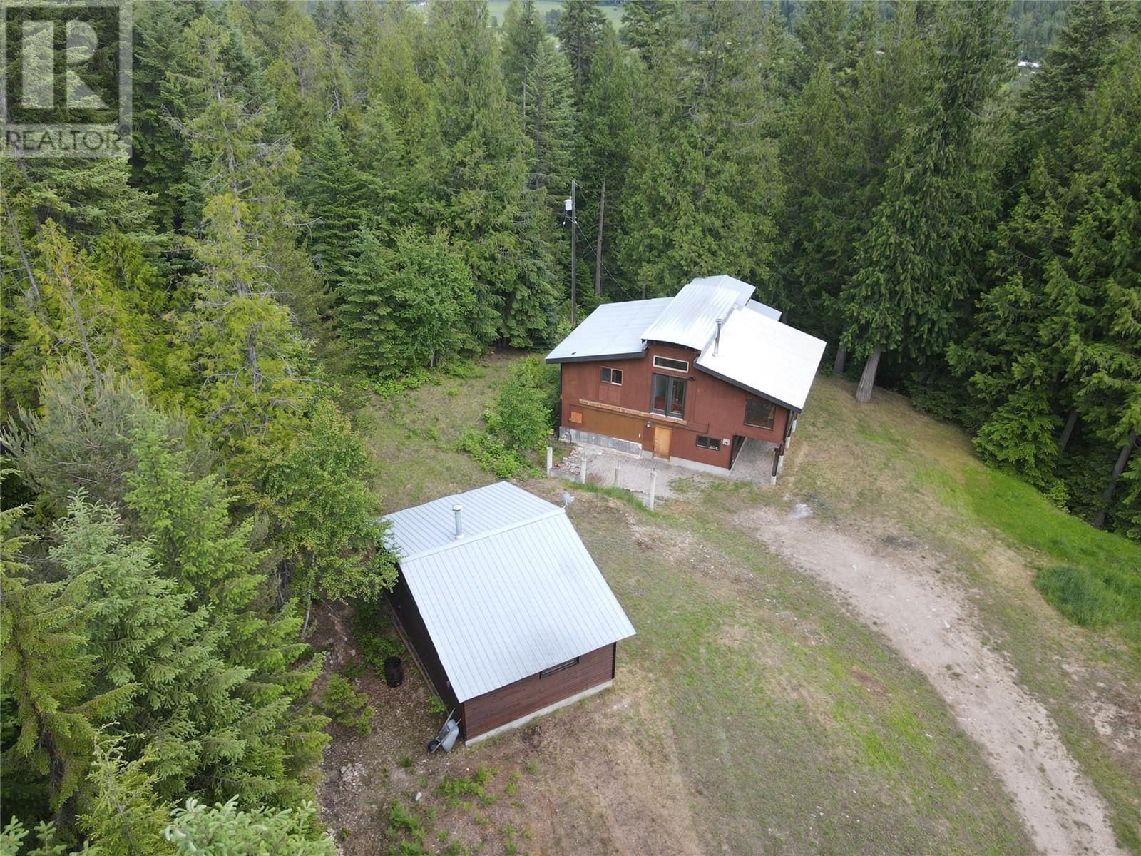 Photo 40 of 4911 Slocan River Road, Nelson BC