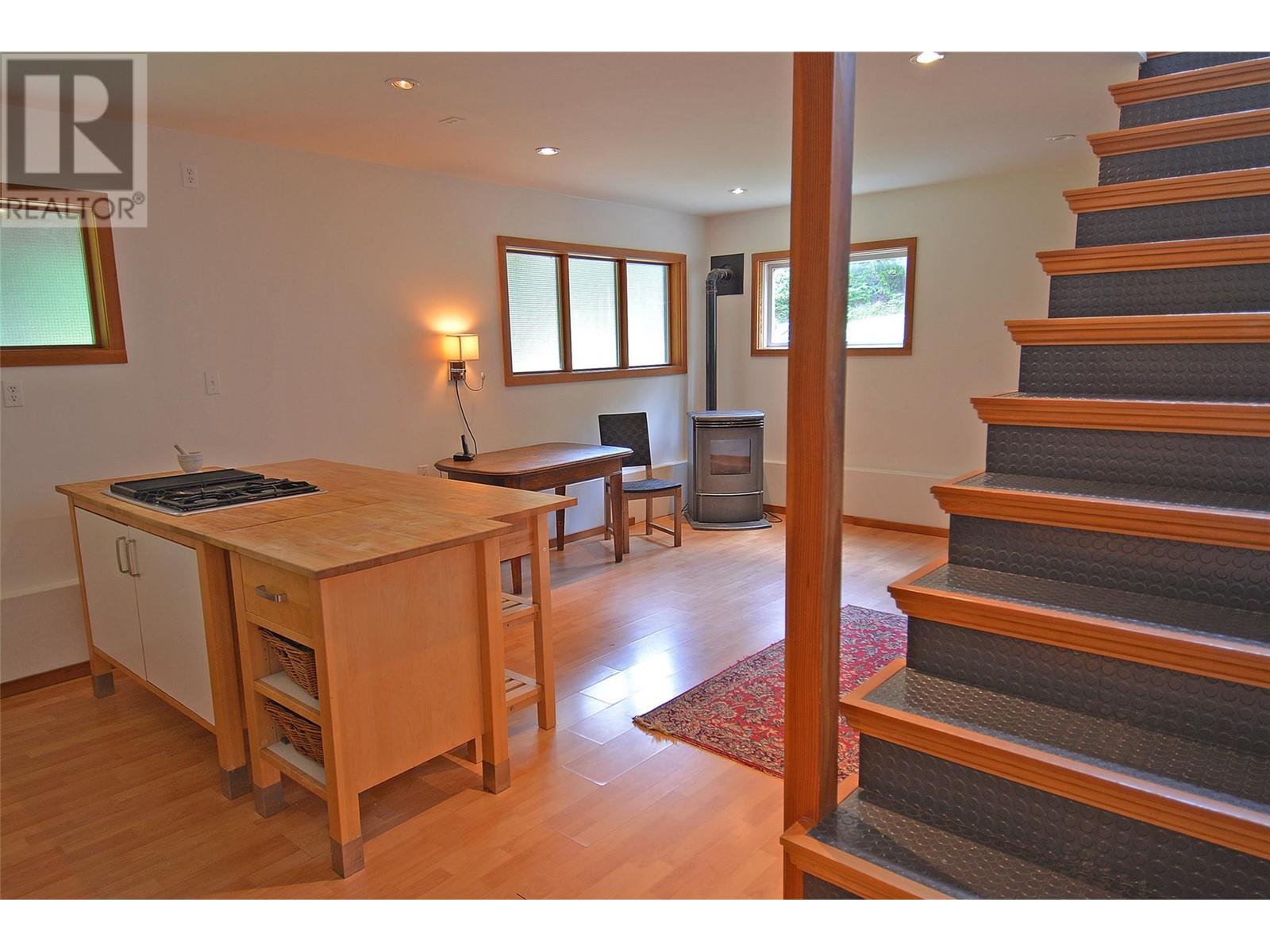 Photo 17 of 4911 Slocan River Road, Nelson BC