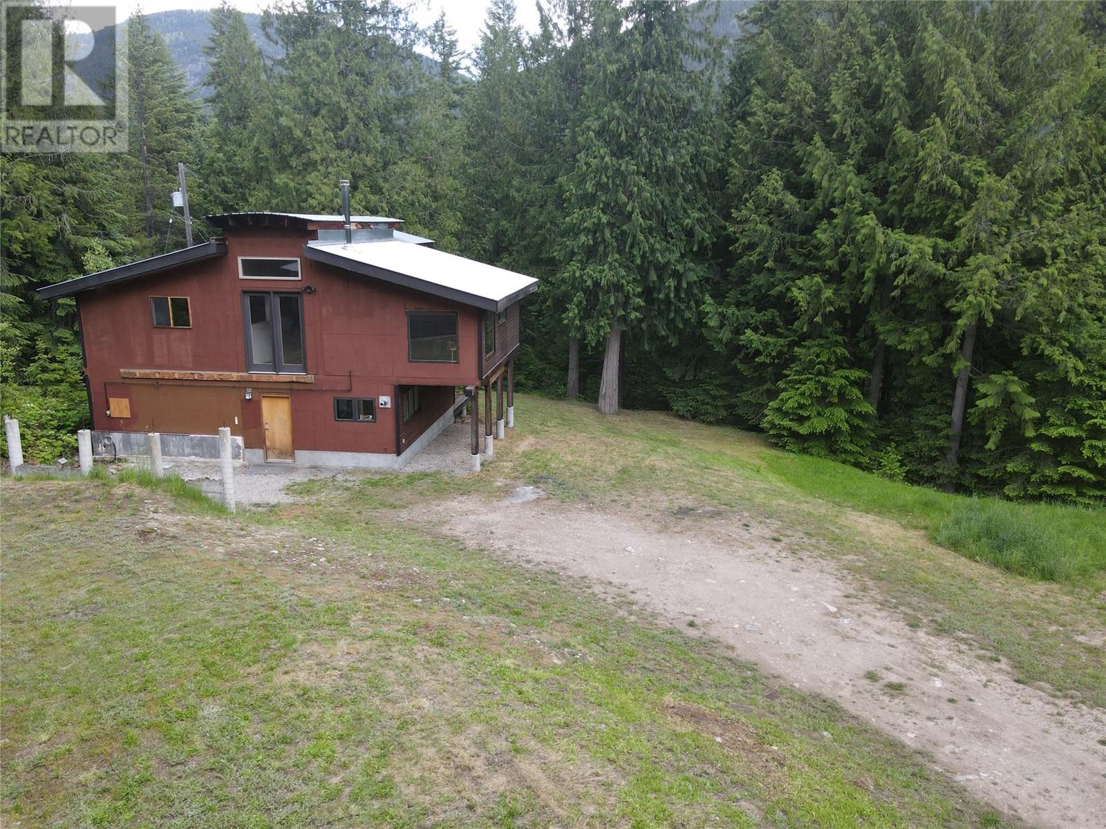 Photo 45 of 4911 Slocan River Road, Nelson BC