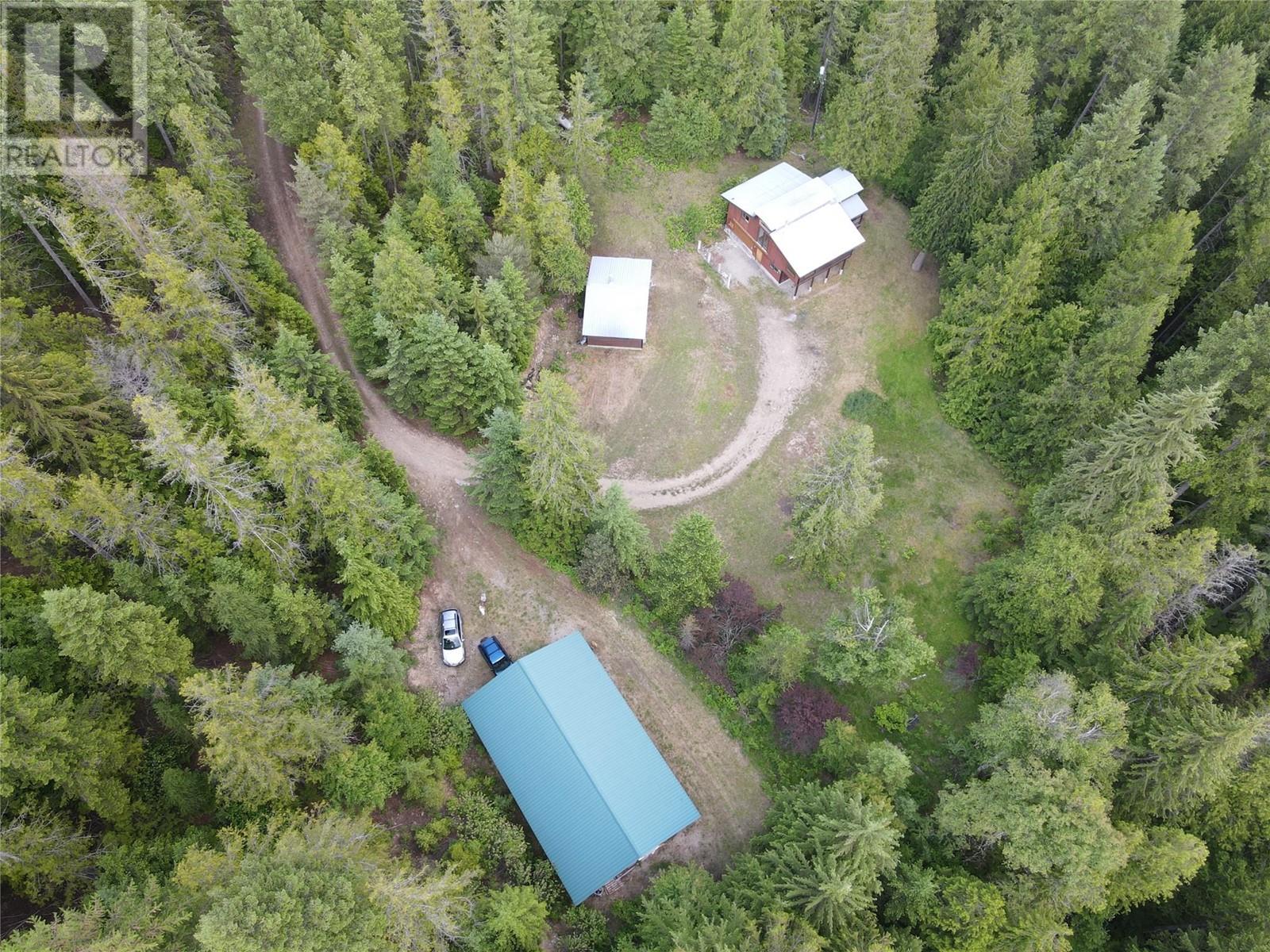 Photo 13 of 4911 Slocan River Road, Nelson BC