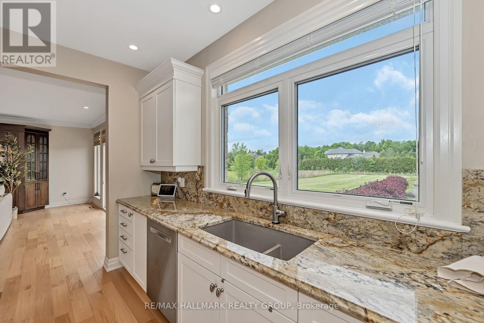 Photo 34 of 5813 Red Castle Ridge, Ottawa ON