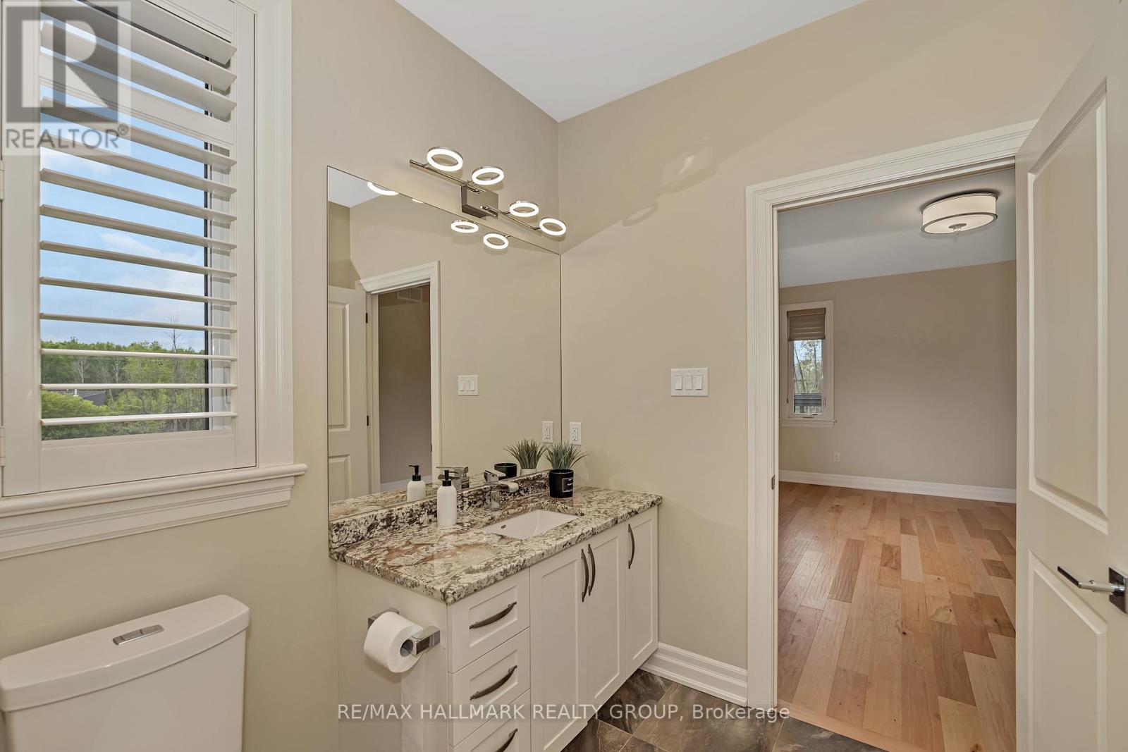 Photo 15 of 5813 Red Castle Ridge, Ottawa ON