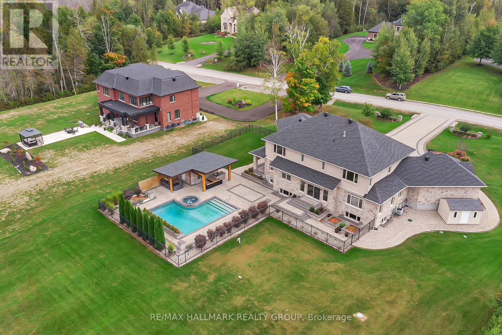 Photo 11 of 5813 Red Castle Ridge, Ottawa ON