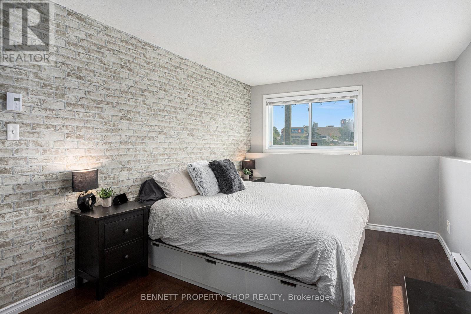 https://ddfcdn.realtor.ca/listing/TS638847308468600000/reb76/highres/9/x12199459_12.jpg