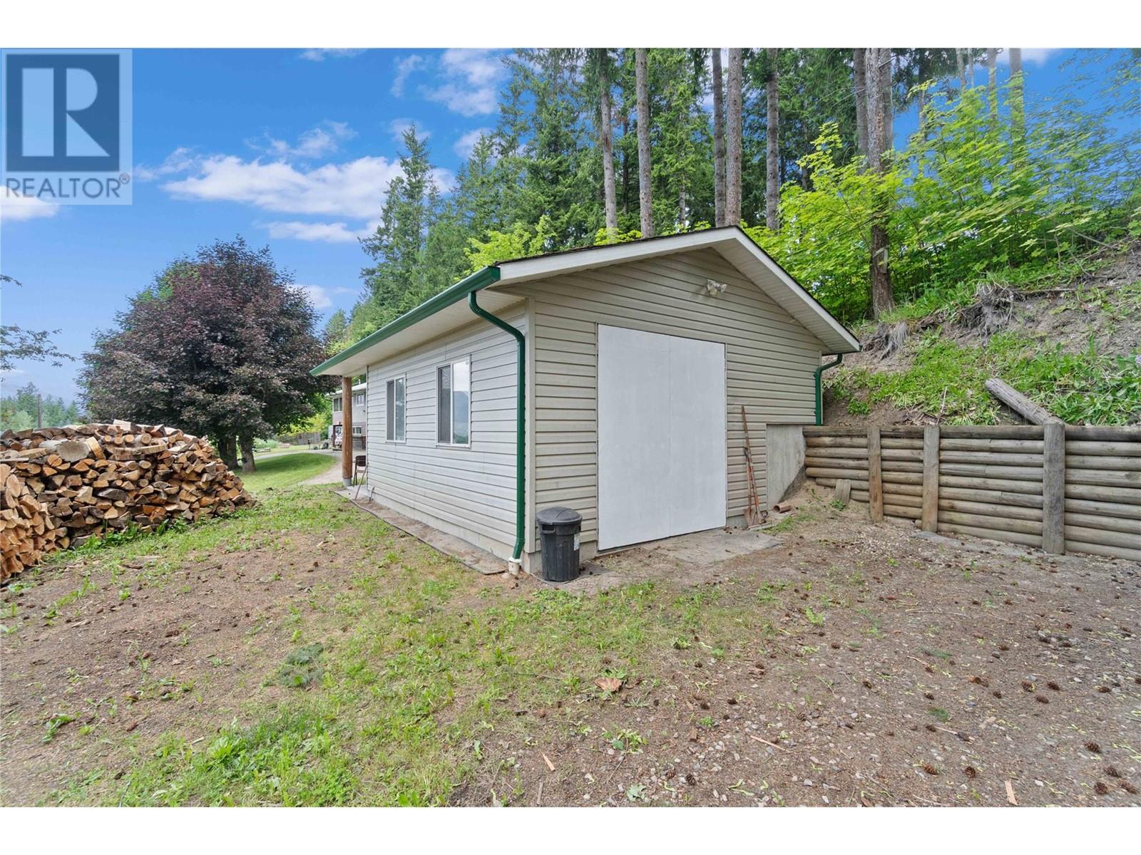 Photo 39 of 1230 1 Street Se, Salmon Arm BC