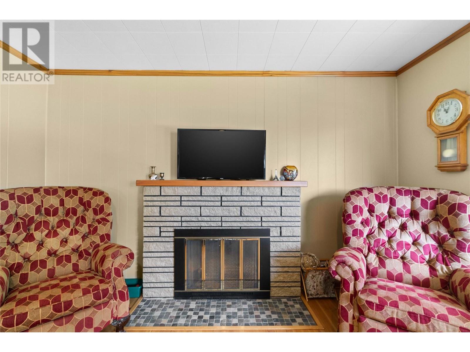 Photo 26 of 1230 1 Street Se, Salmon Arm BC