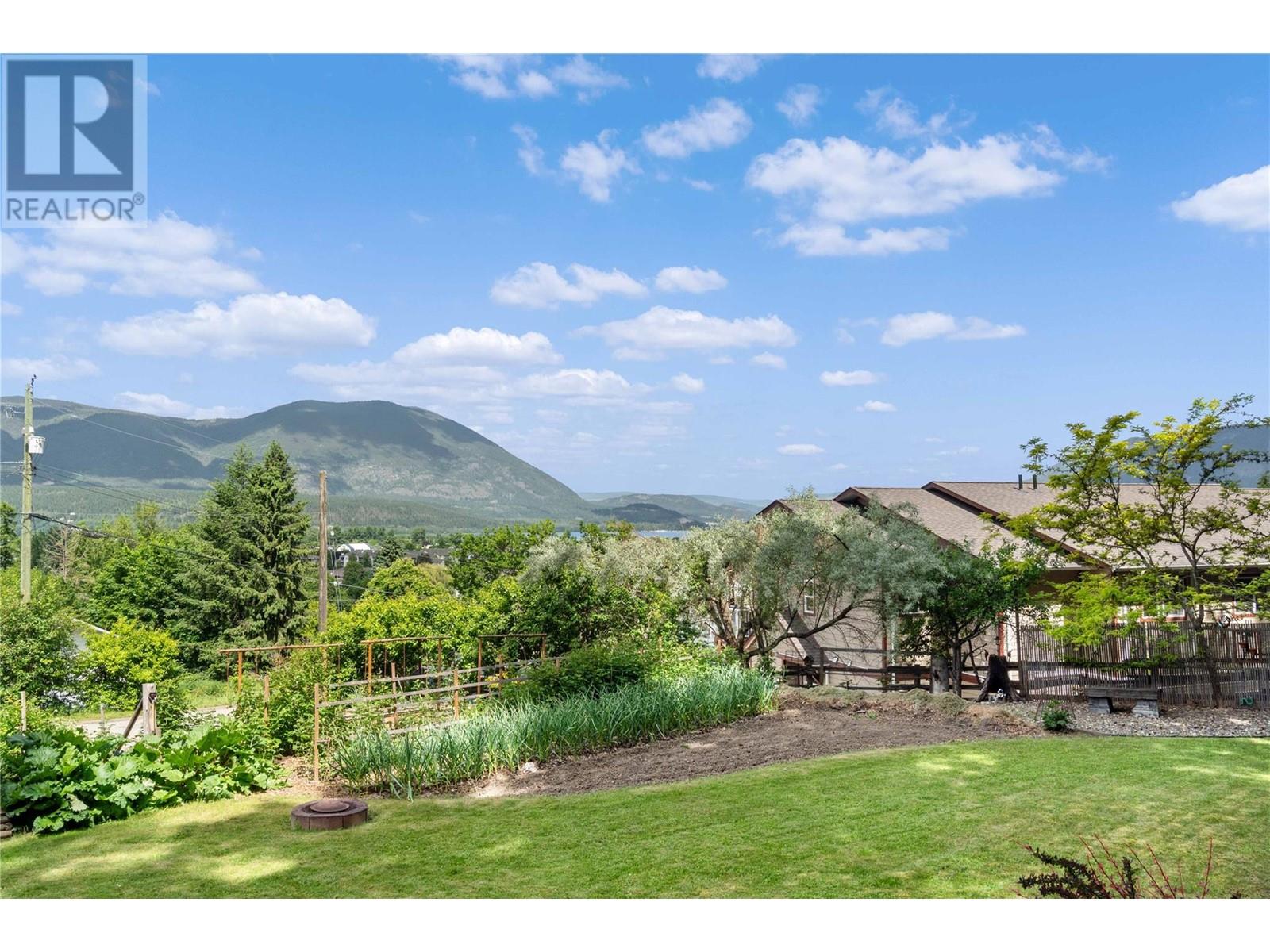 Photo 17 of 1230 1 Street Se, Salmon Arm BC