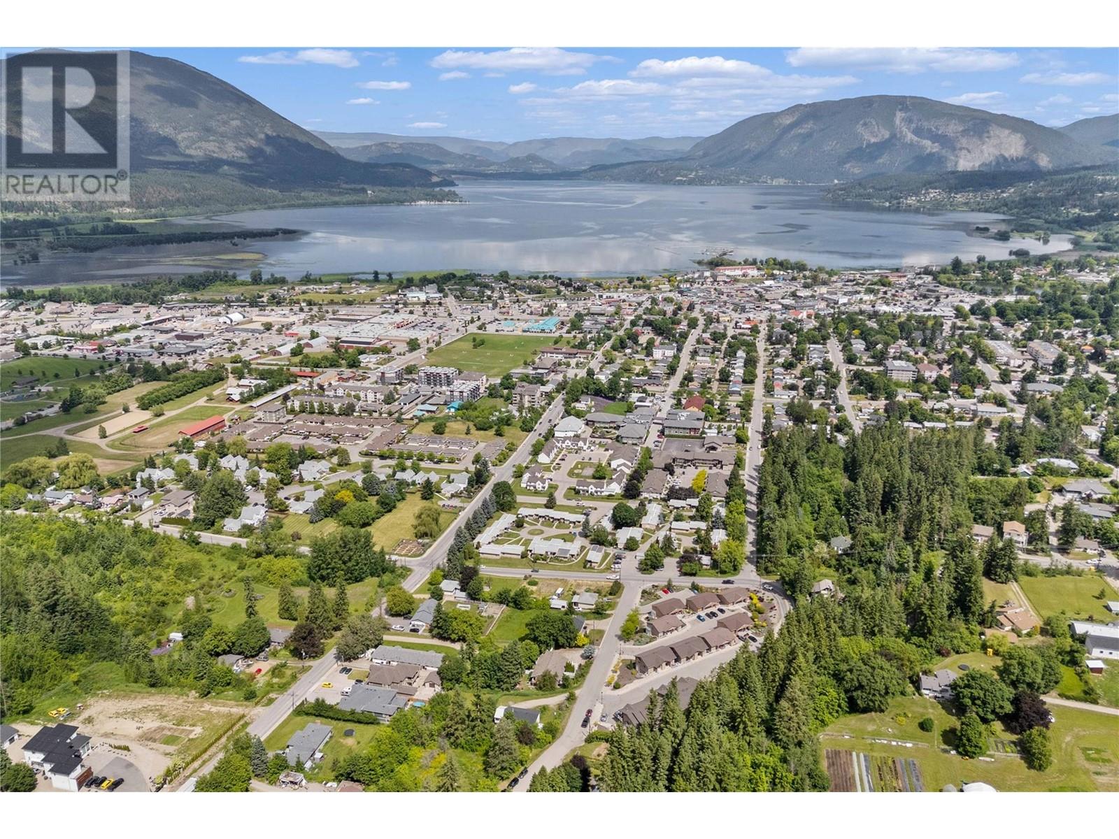 Photo 34 of 1230 1 Street Se, Salmon Arm BC