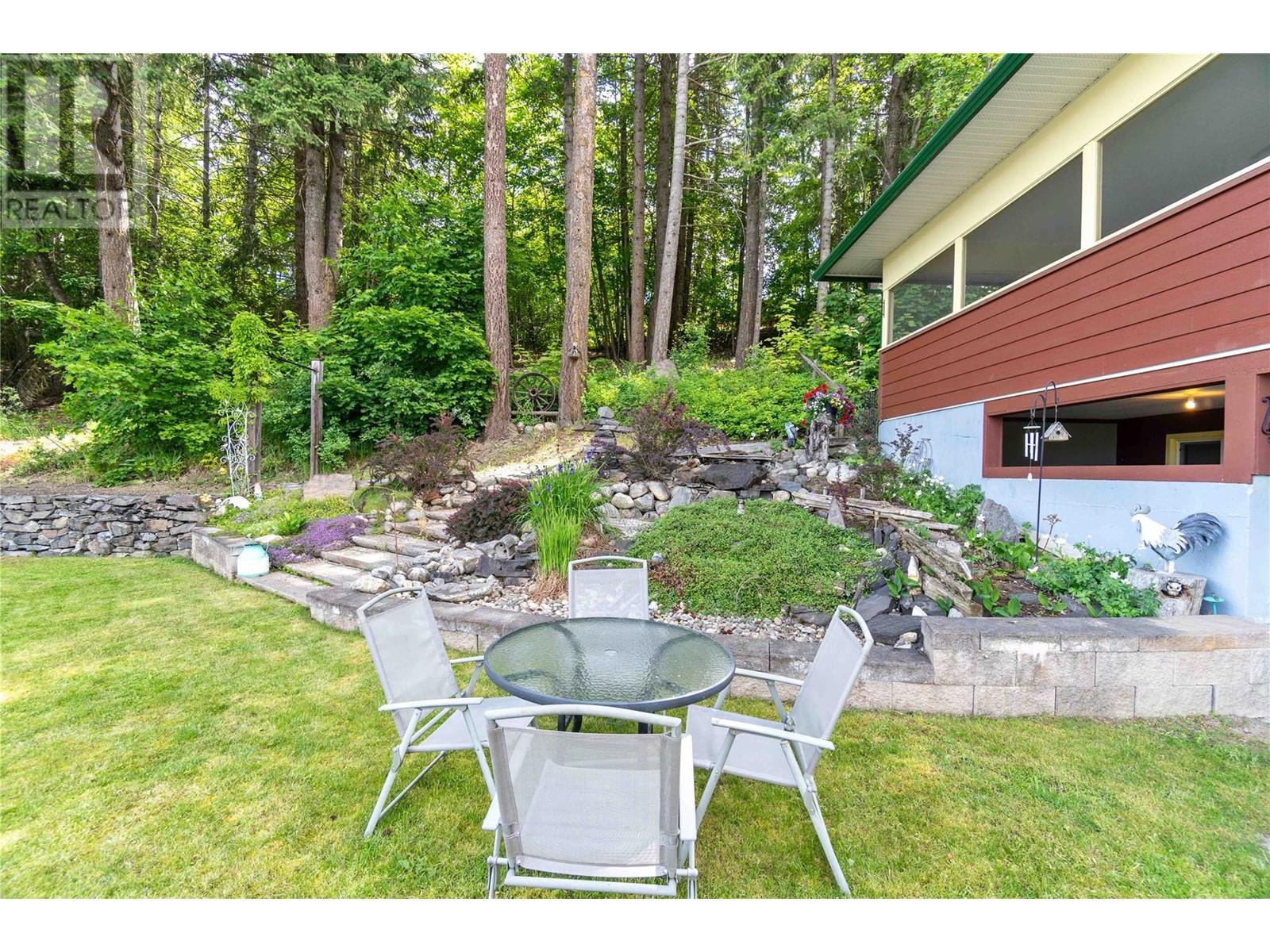 Photo 15 of 1230 1 Street Se, Salmon Arm BC