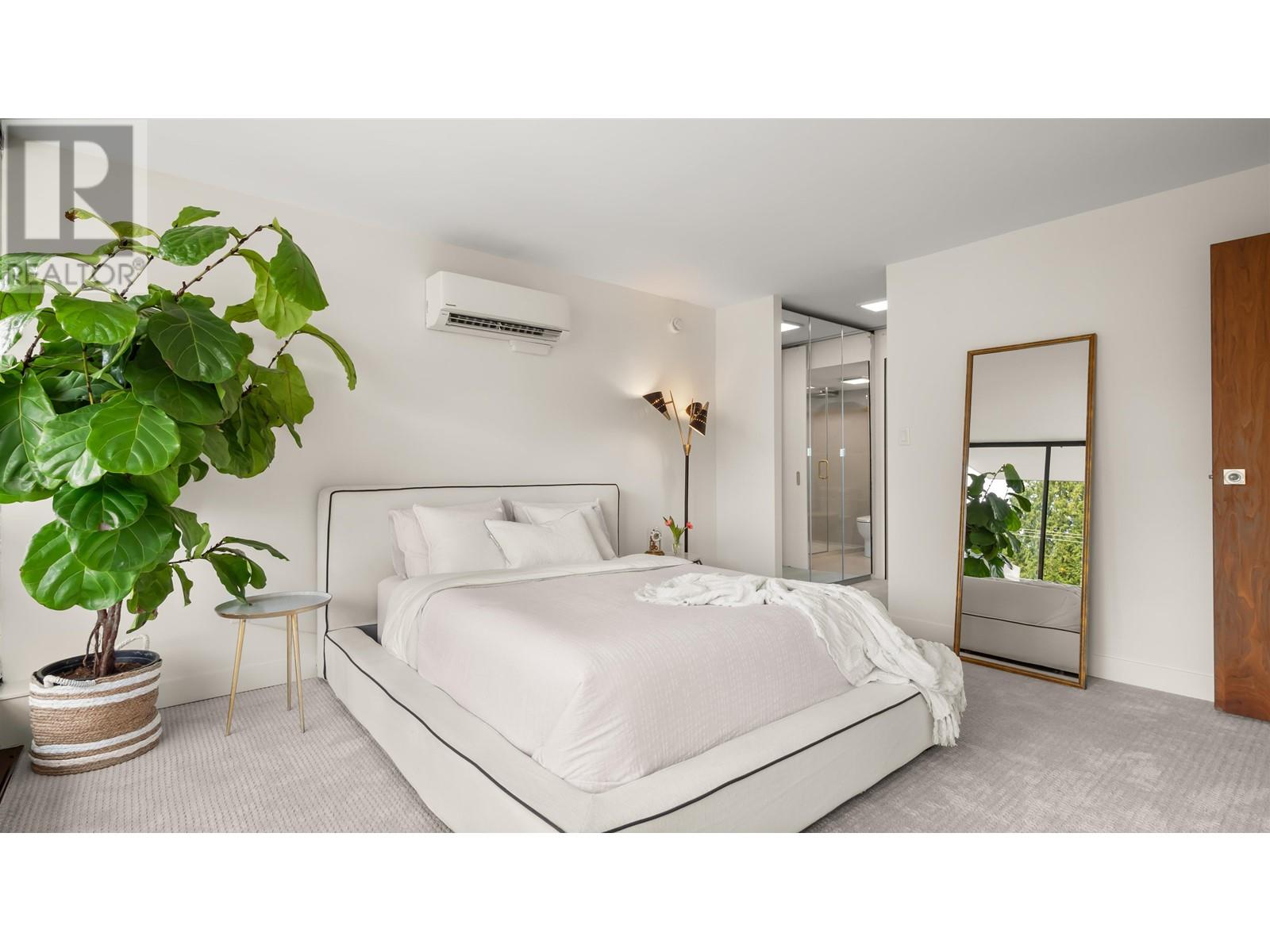 401 475 13TH STREET, West Vancouver