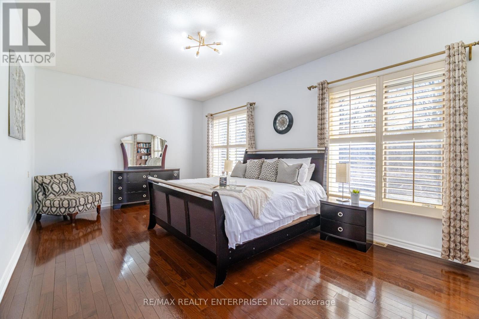 Photo 25 of 2 Stoney Brae Street, Brant ON